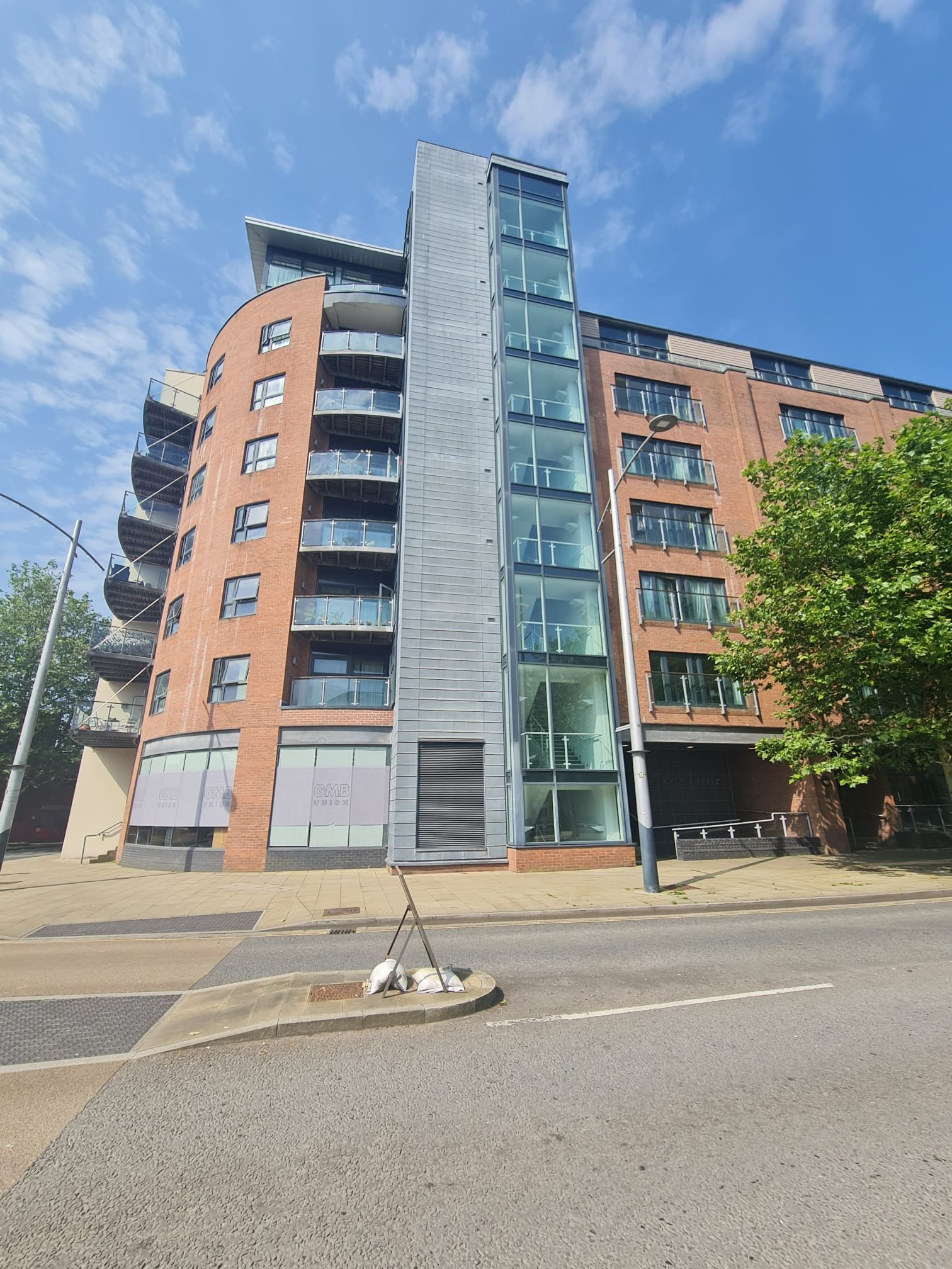 WhatsApp Image 2026-07-02 at 13.13.59 (2) 2 Bedroom Apartment For Sale – Swansea. SA1
