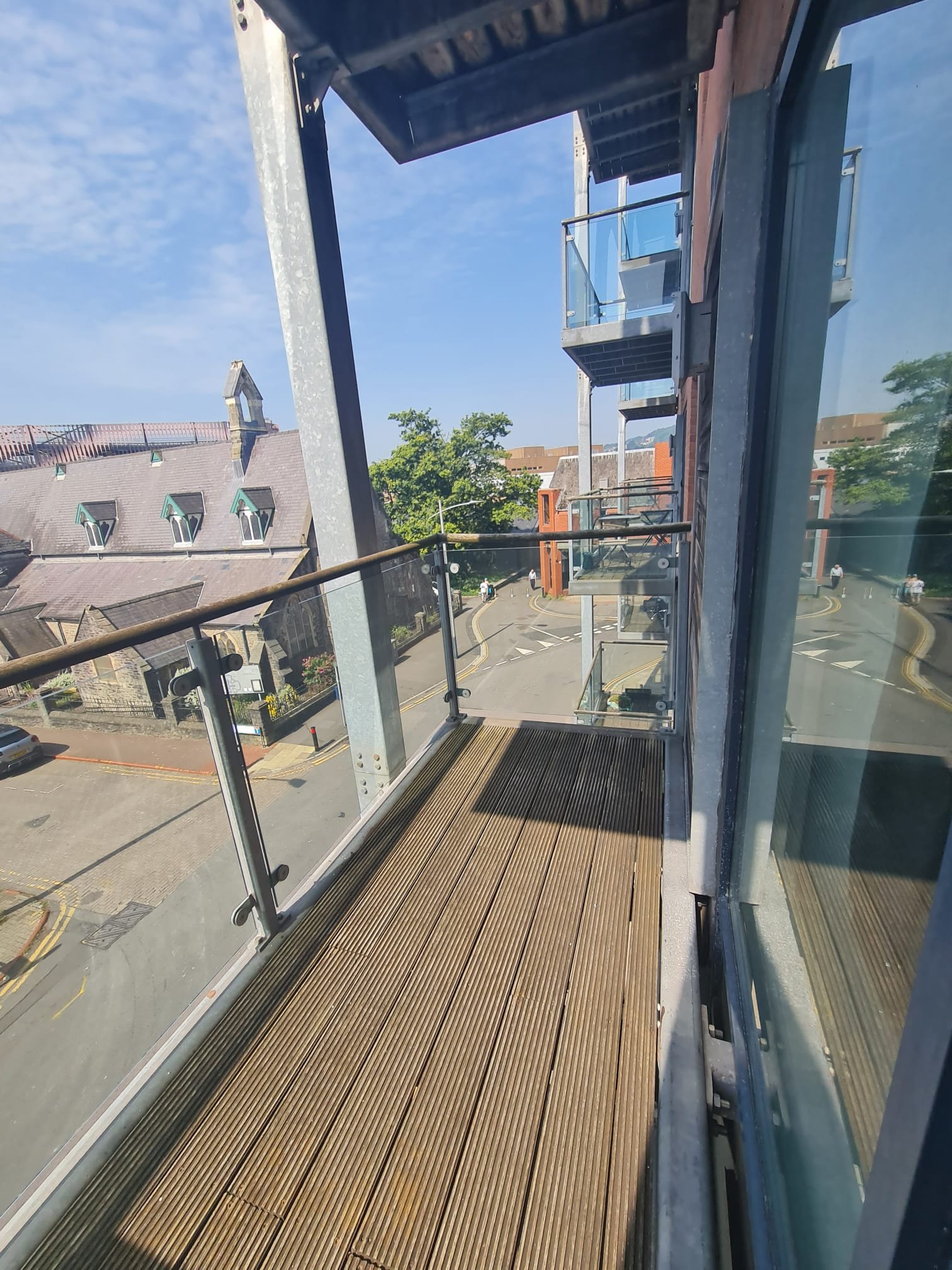 WhatsApp Image 2026-07-02 at 13.17.16 (4) 2 Bedroom Apartment For Sale – Swansea. SA1